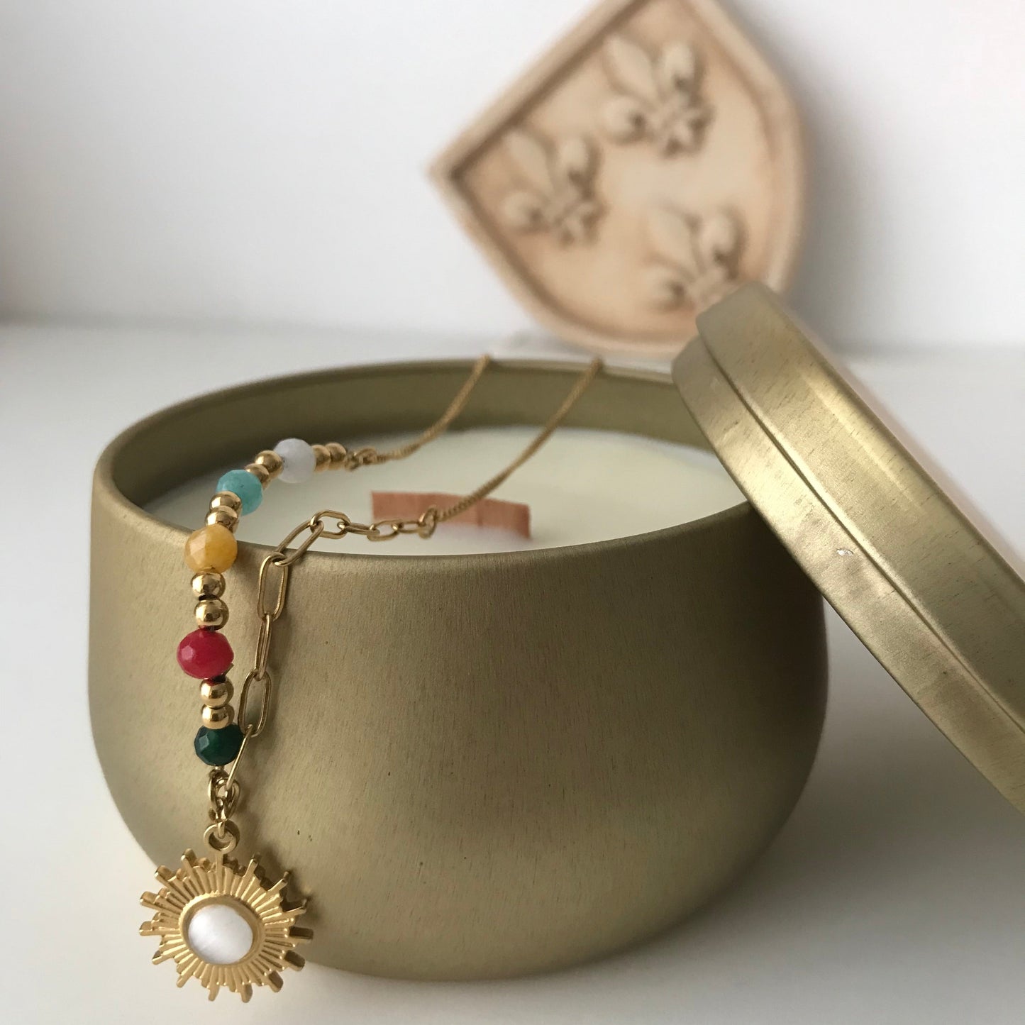 Bougie avec bijou - L’éclat royal